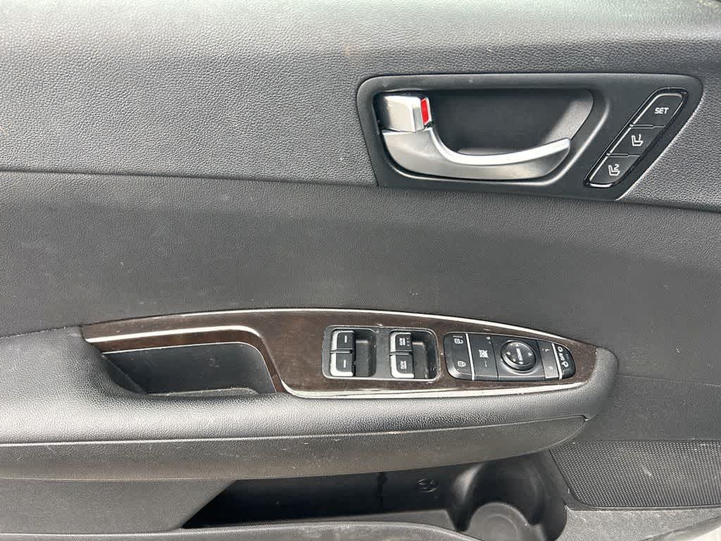 Thumbnail: 2016 Kia Optima - 13