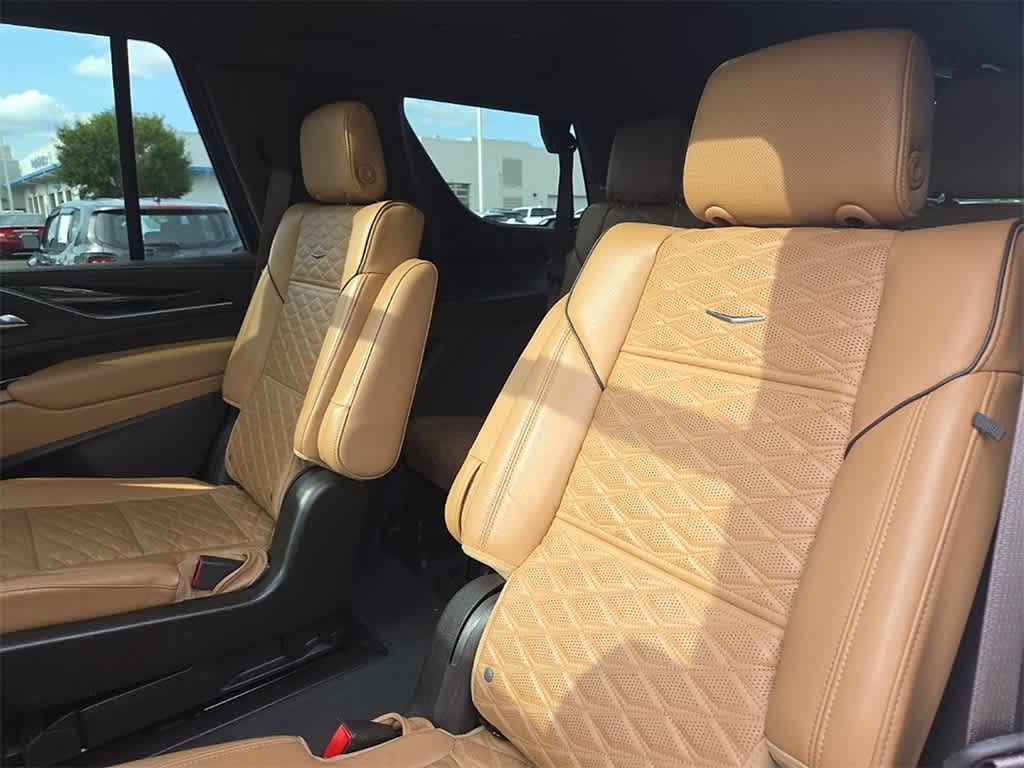 Thumbnail: 2022 Cadillac Escalade - 14