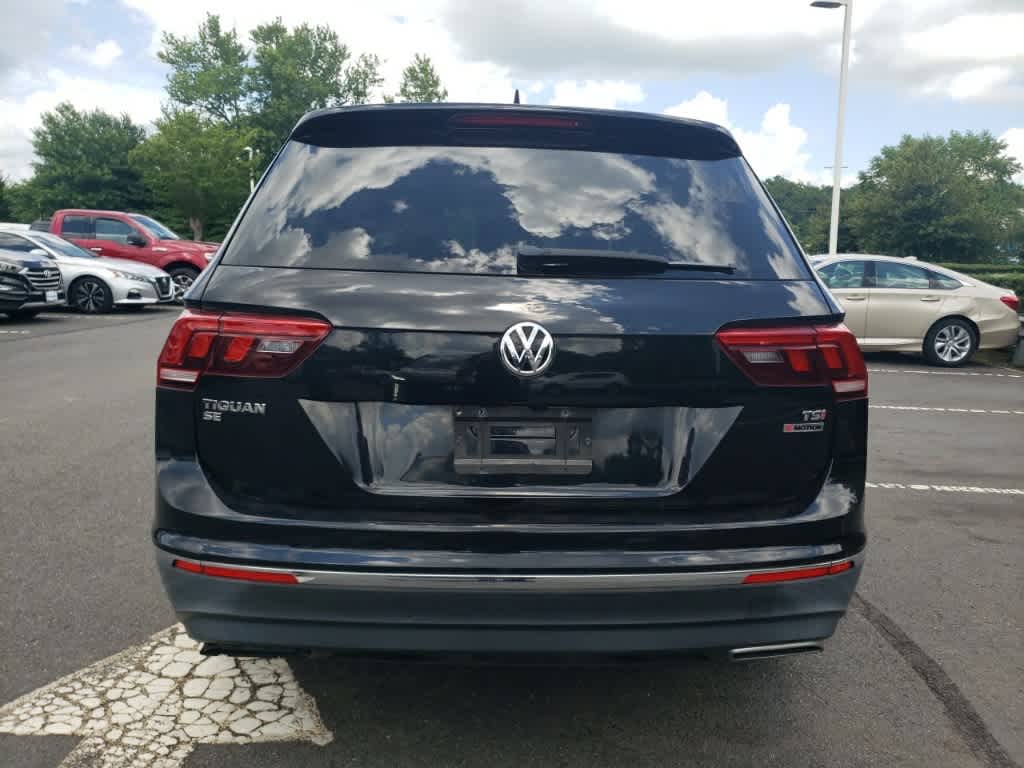 Thumbnail: 2018 Volkswagen Tiguan - 6