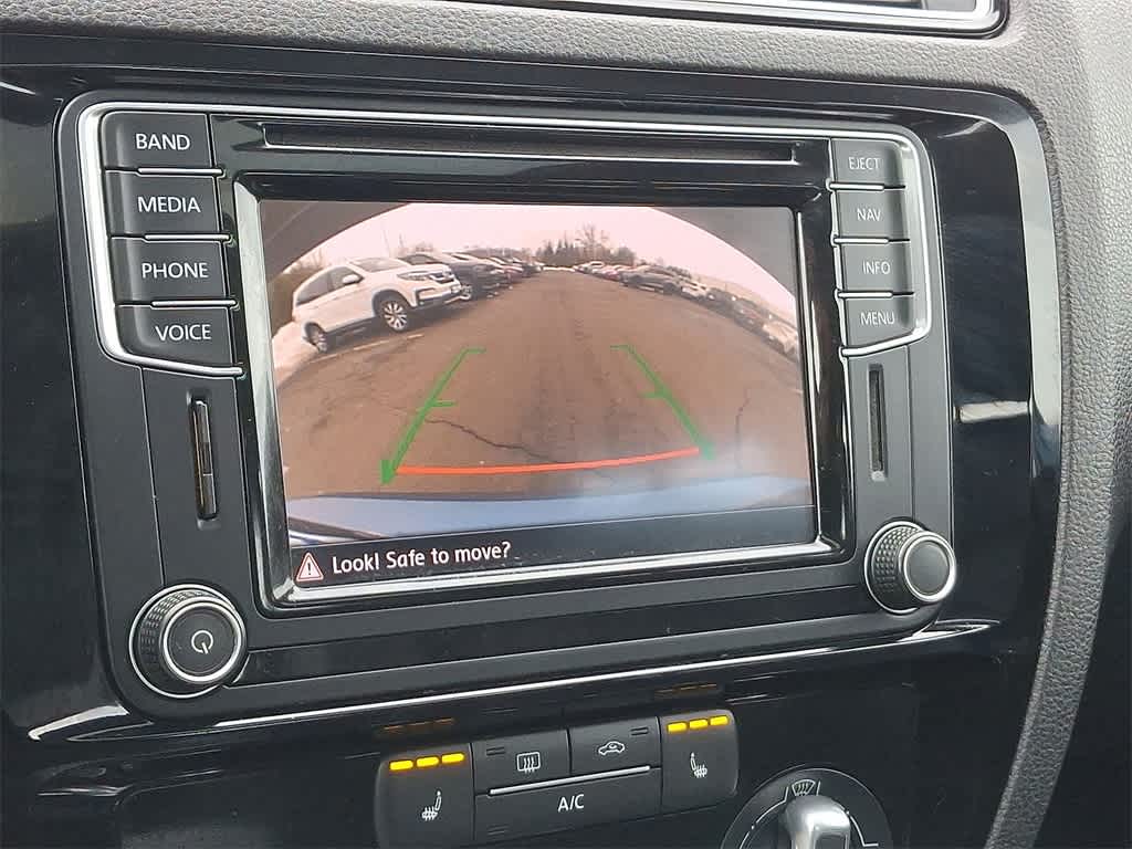 Thumbnail: 2016 Volkswagen Jetta - 15