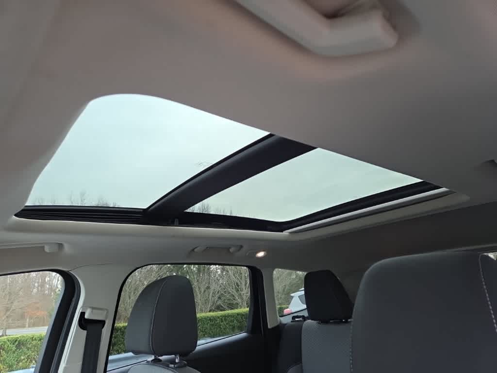 Thumbnail: 2017 Ford Escape - 14