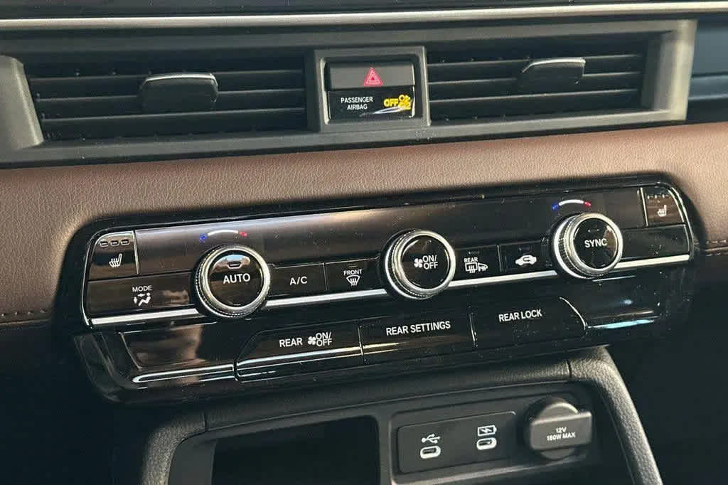 Thumbnail: 2026 Honda Pilot - 17