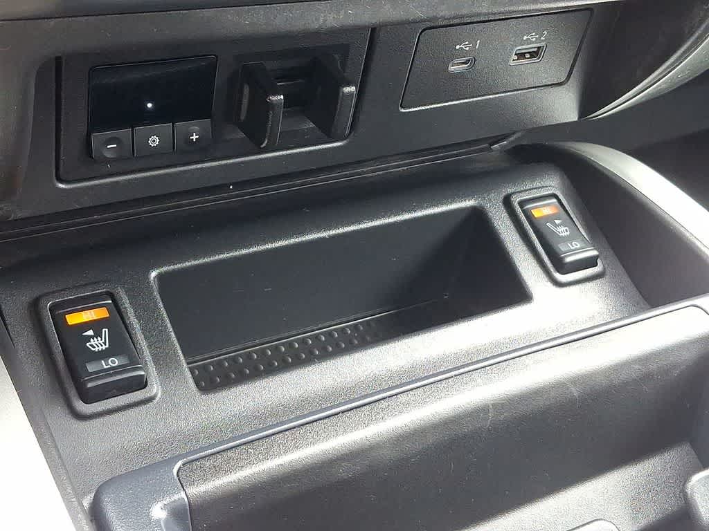 Thumbnail: 2021 Nissan Titan - 19