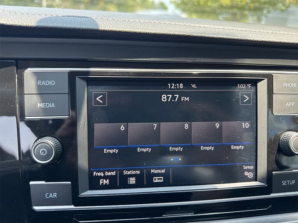 Thumbnail: 2019 Volkswagen Jetta - 14