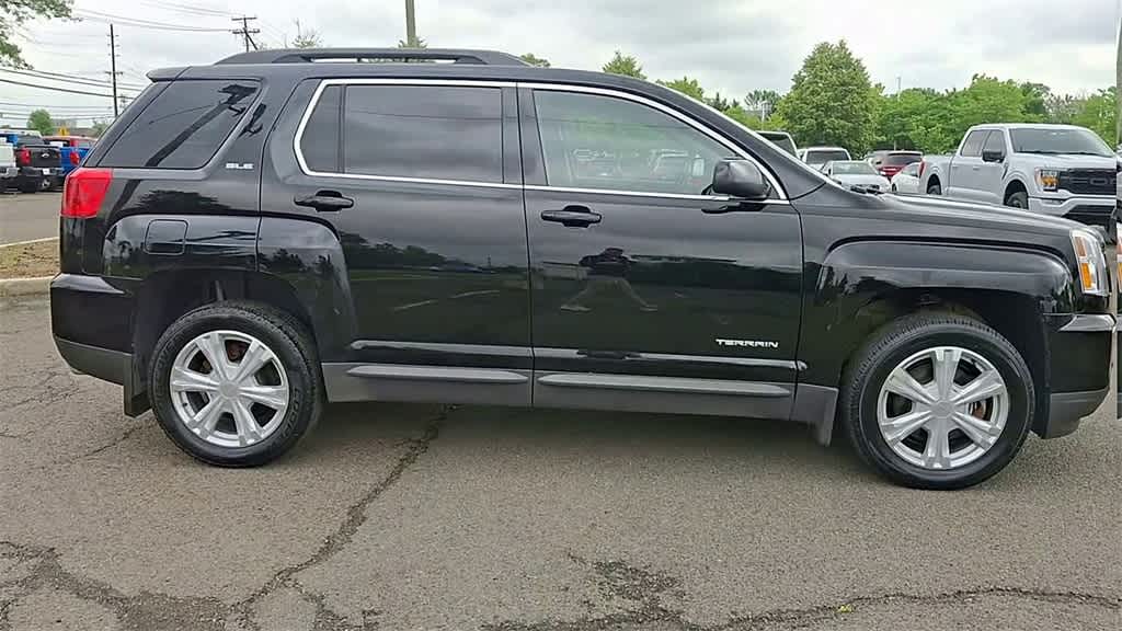 Thumbnail: 2017 GMC Terrain - 9