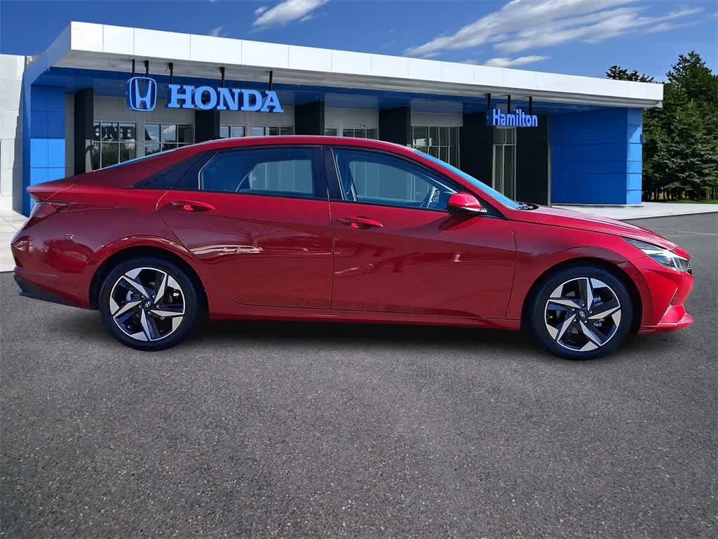 Thumbnail: 2023 Hyundai Elantra - 25