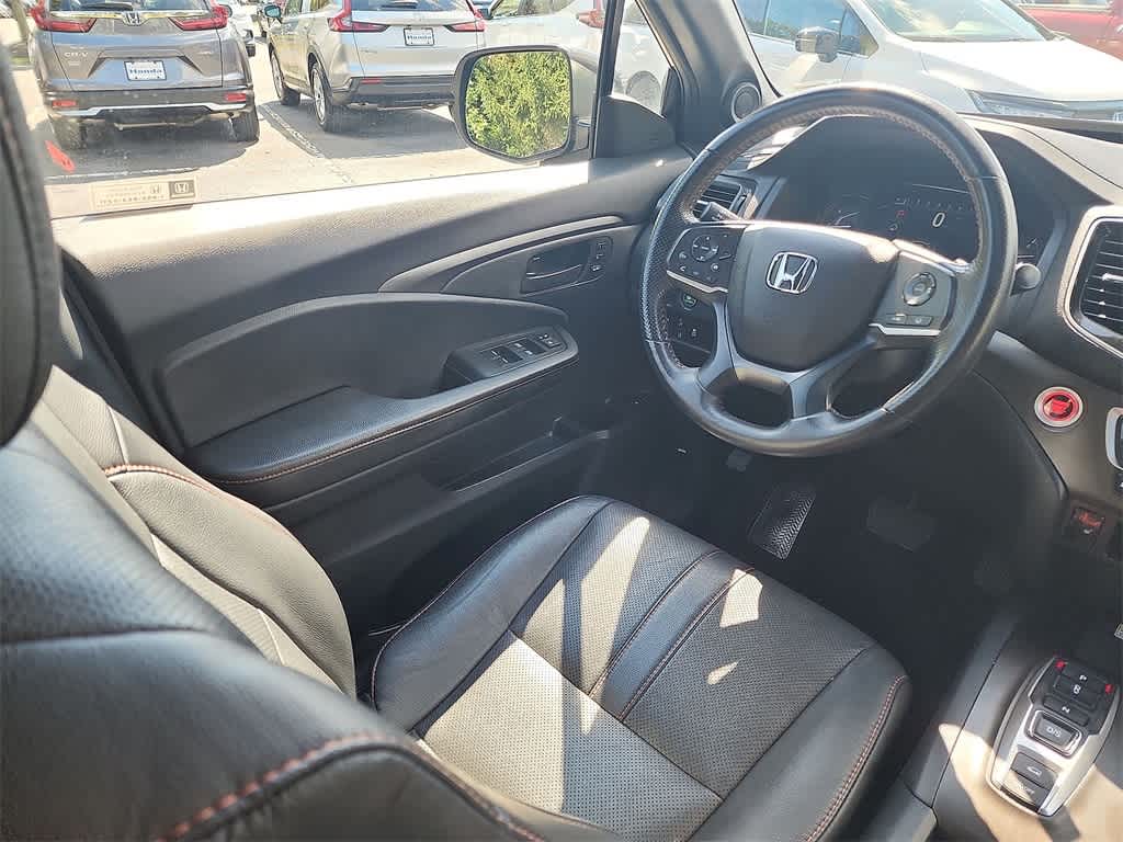 Thumbnail: 2022 Honda Passport - 14