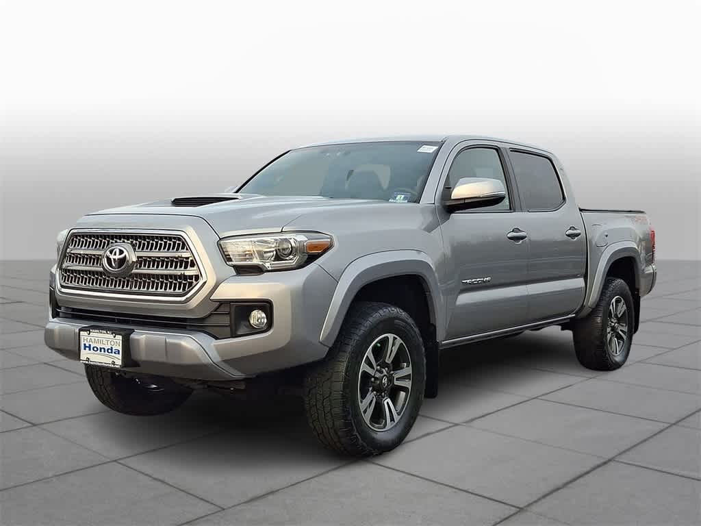 Thumbnail: 2017 Toyota Tacoma - 1