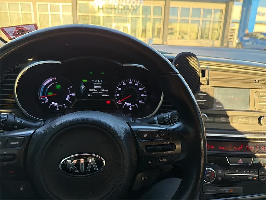 Thumbnail: 2015 Kia Optima - 10