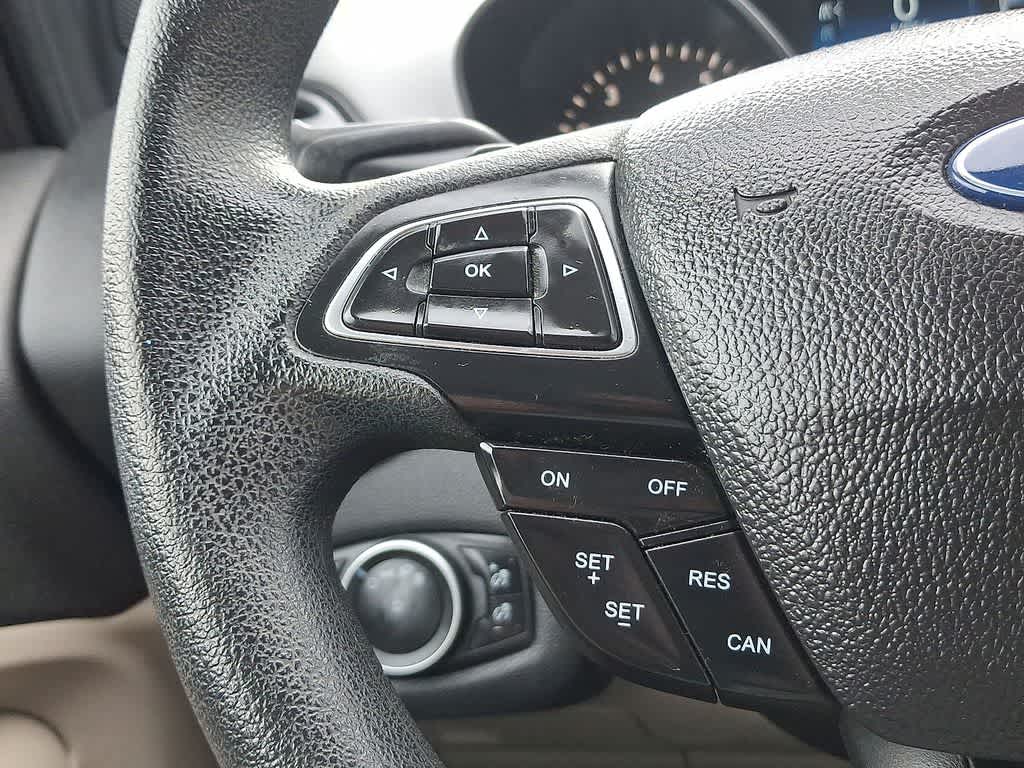 Thumbnail: 2017 Ford Escape - 17