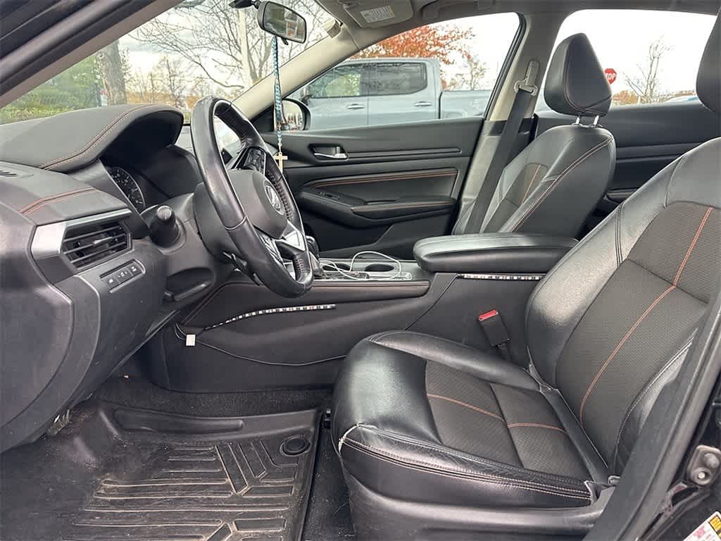 Thumbnail: 2019 Nissan Altima - 7