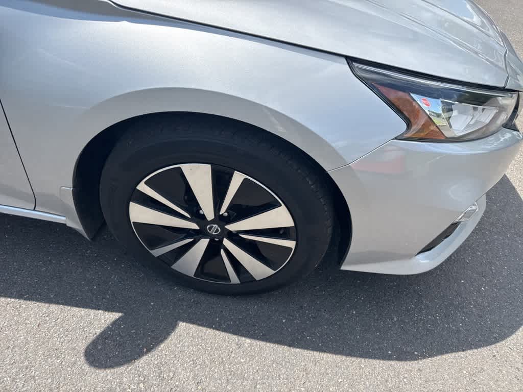 Thumbnail: 2020 Nissan Altima - 4