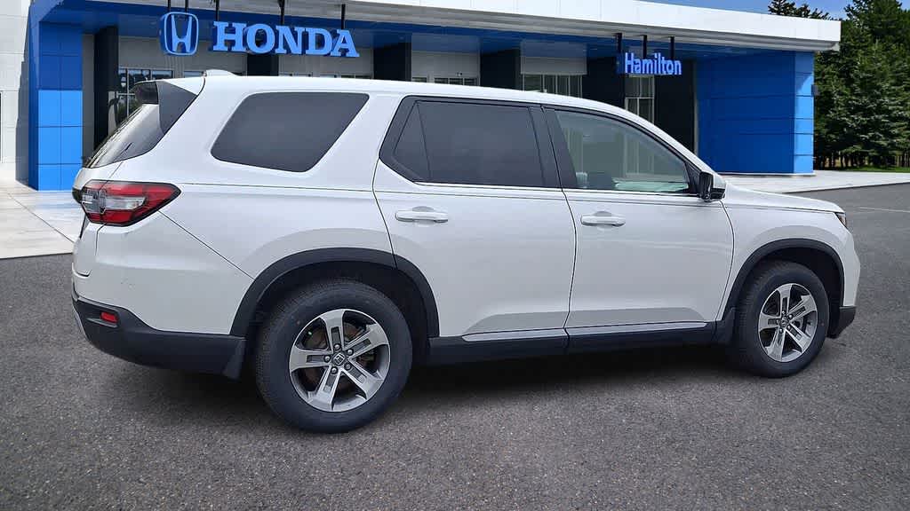 Thumbnail: 2023 Honda Pilot - 8