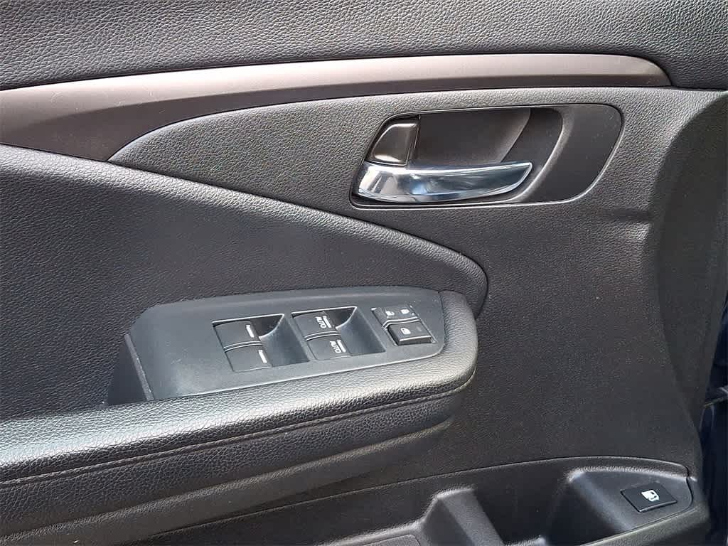 Thumbnail: 2022 Honda Pilot - 10