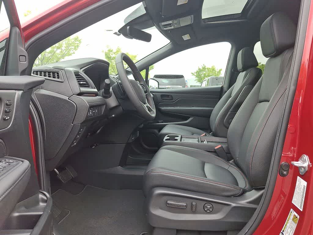 Thumbnail: 2026 Honda Odyssey - 11