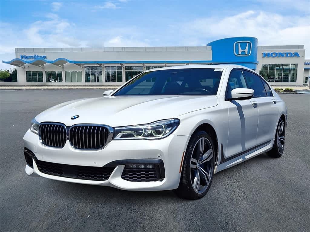 Thumbnail: 2018 BMW 7 Series - 1