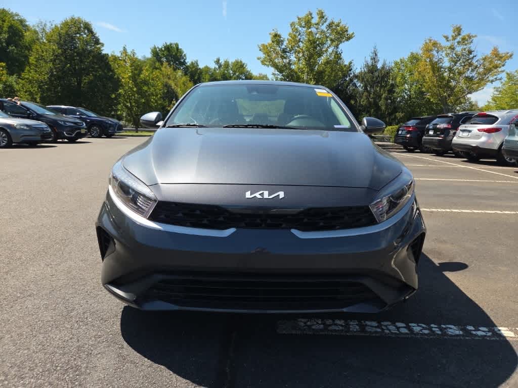 Thumbnail: 2024 Kia Forte - 2