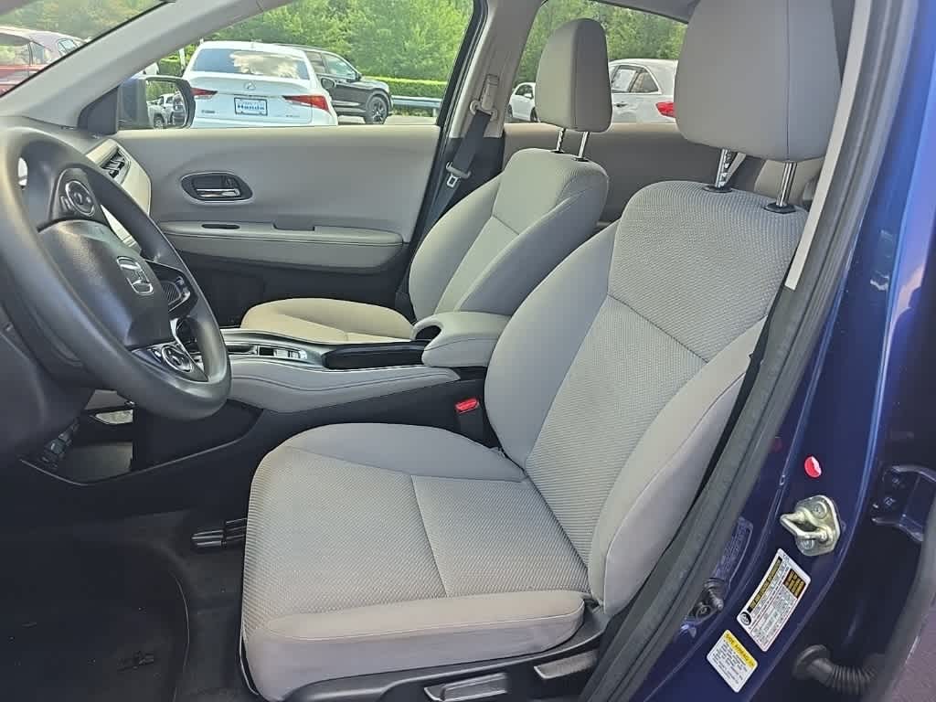 Thumbnail: 2016 Honda HR-V - 15