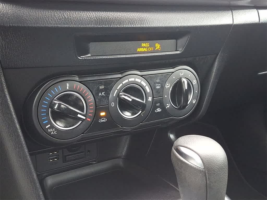 Thumbnail: 2017 Mazda Mazda3 - 19