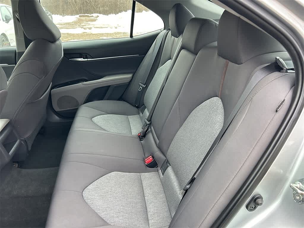 Thumbnail: 2018 Toyota Camry - 14