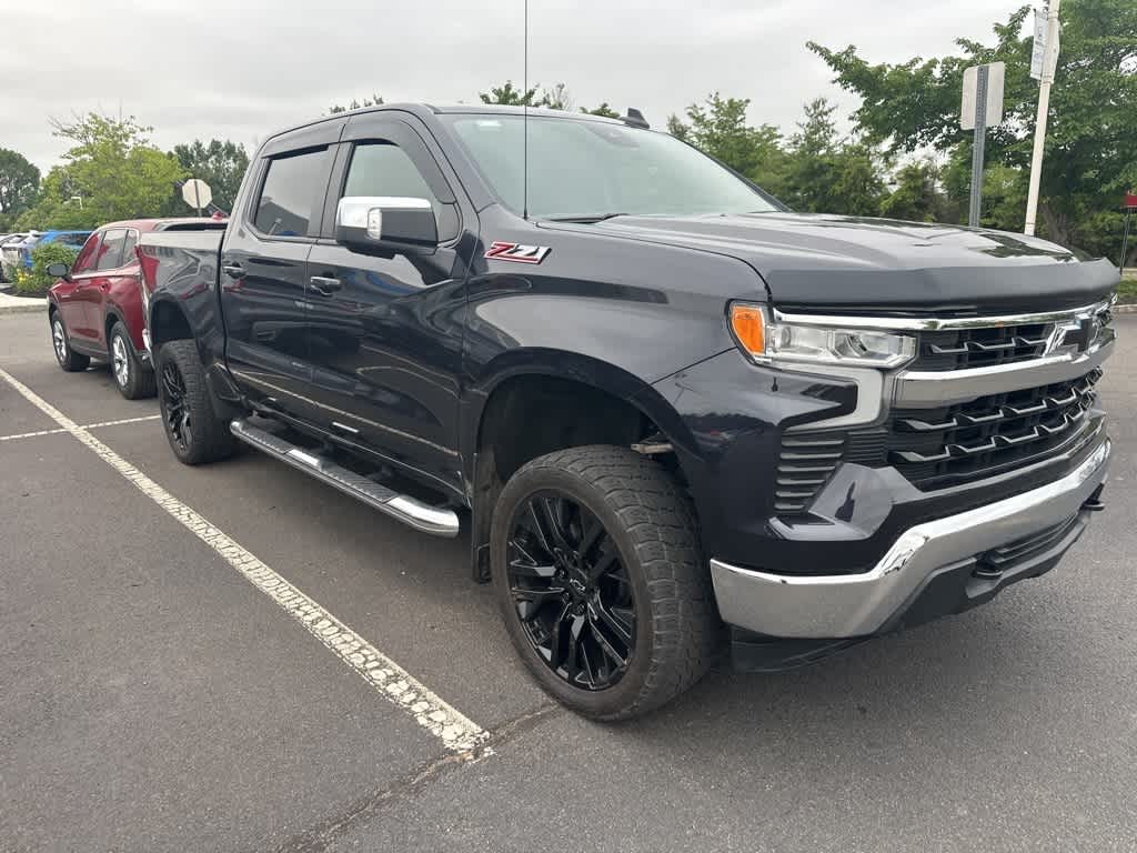 Thumbnail: 2022 Chevrolet Silverado 1500 - 3
