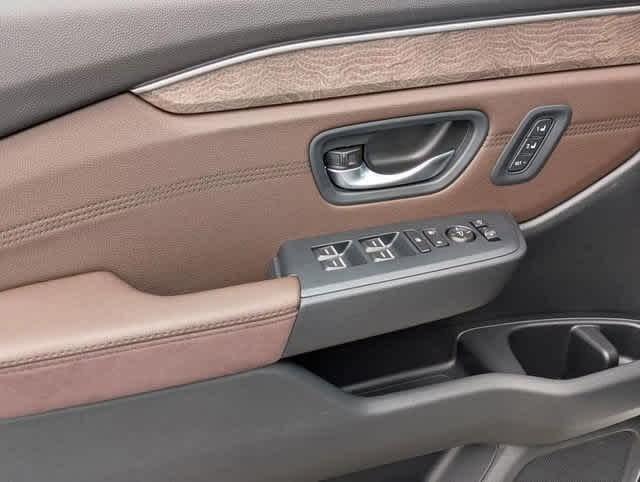 Thumbnail: 2026 Honda Pilot - 25