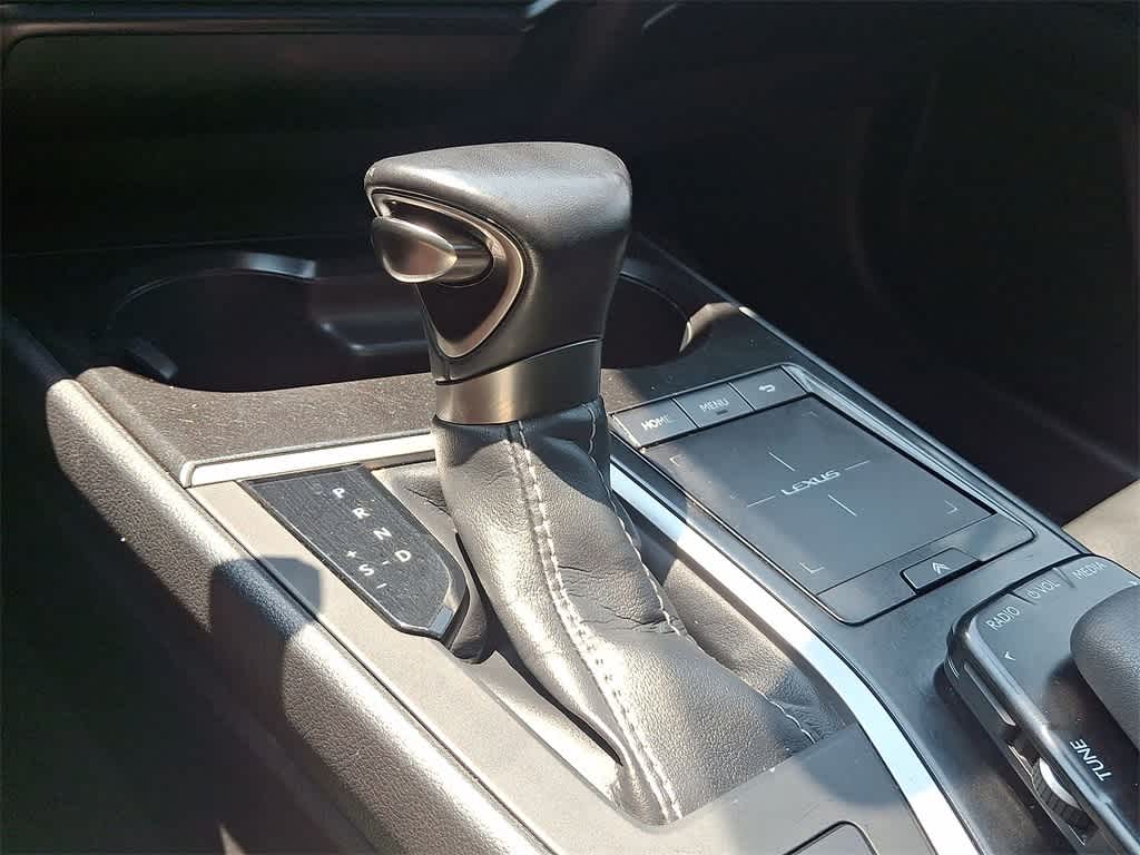 2019 Lexus UX 250h 12