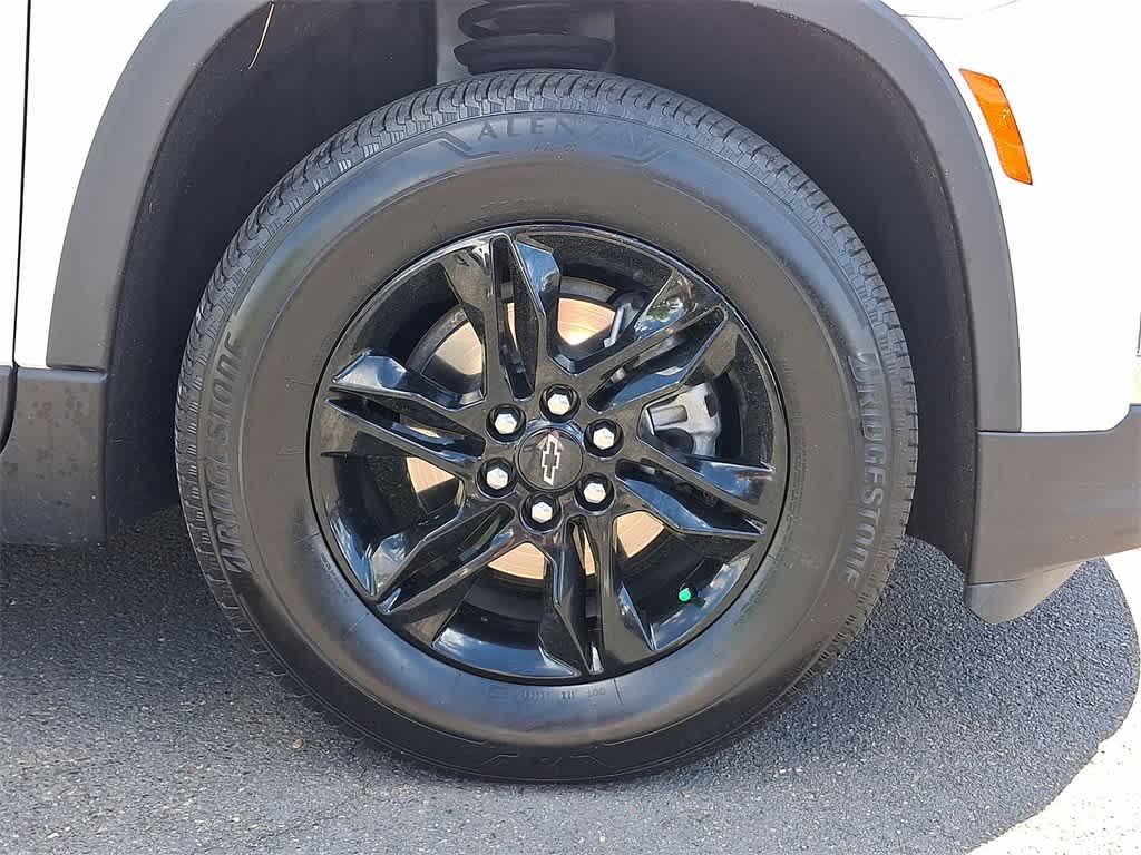 2023 Chevrolet Traverse LS 26