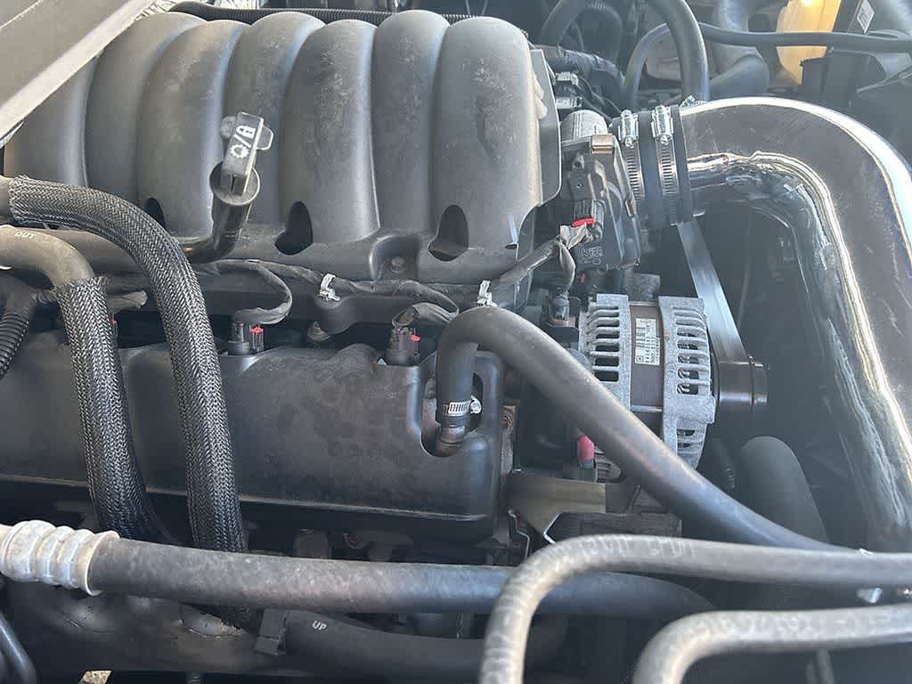 Thumbnail: 2017 Chevrolet Tahoe - 21