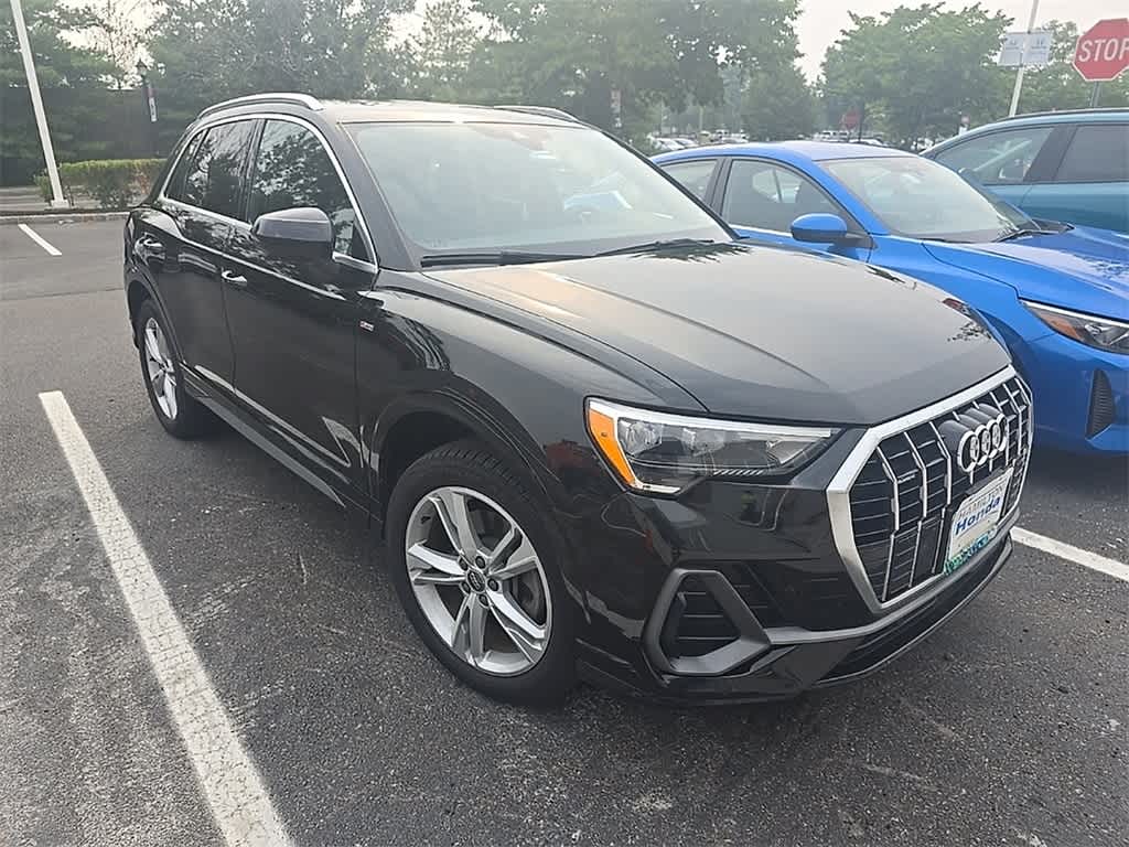 Thumbnail: 2020 Audi Q3 - 3