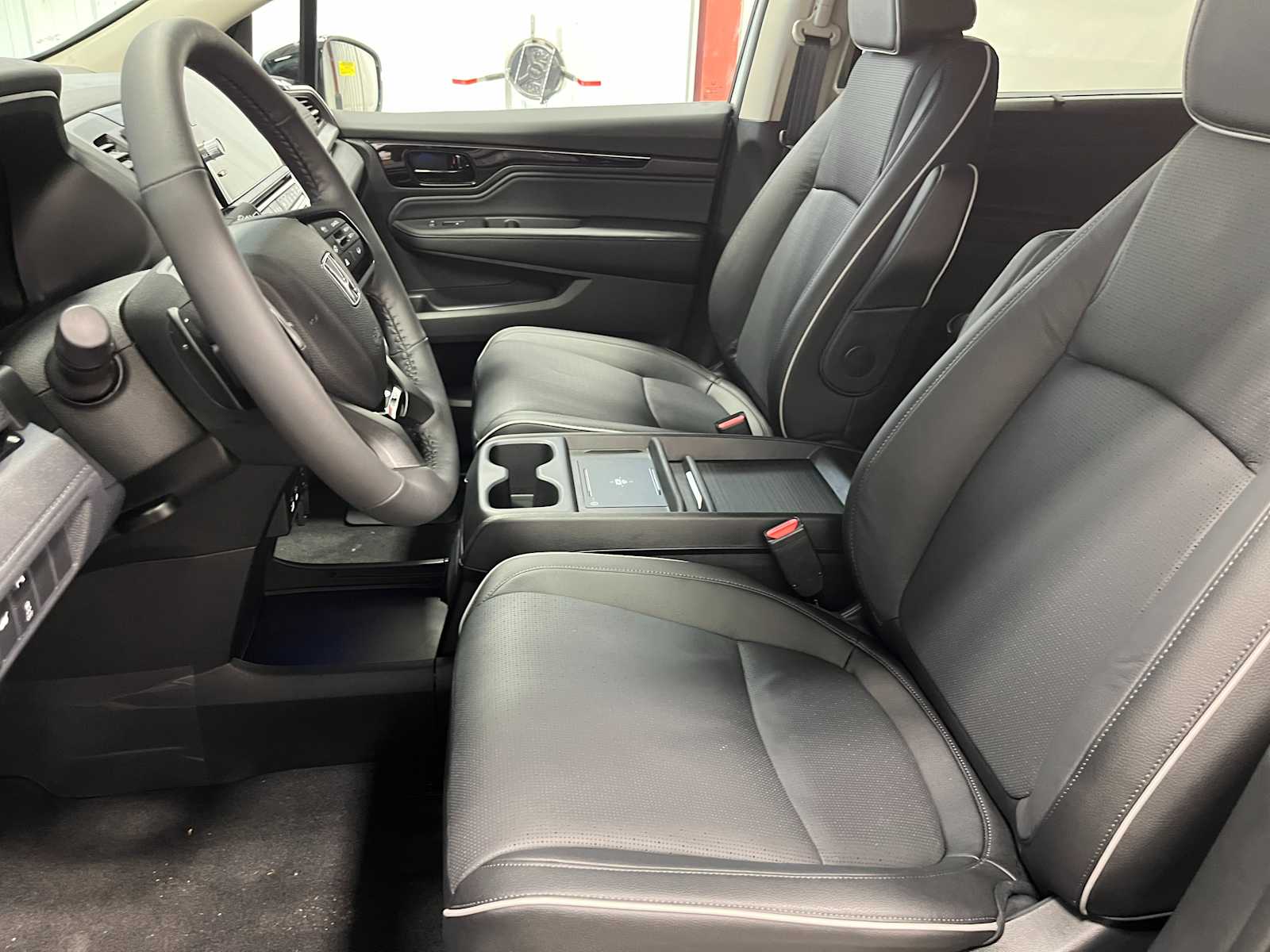 Thumbnail: 2026 Honda Odyssey - 17