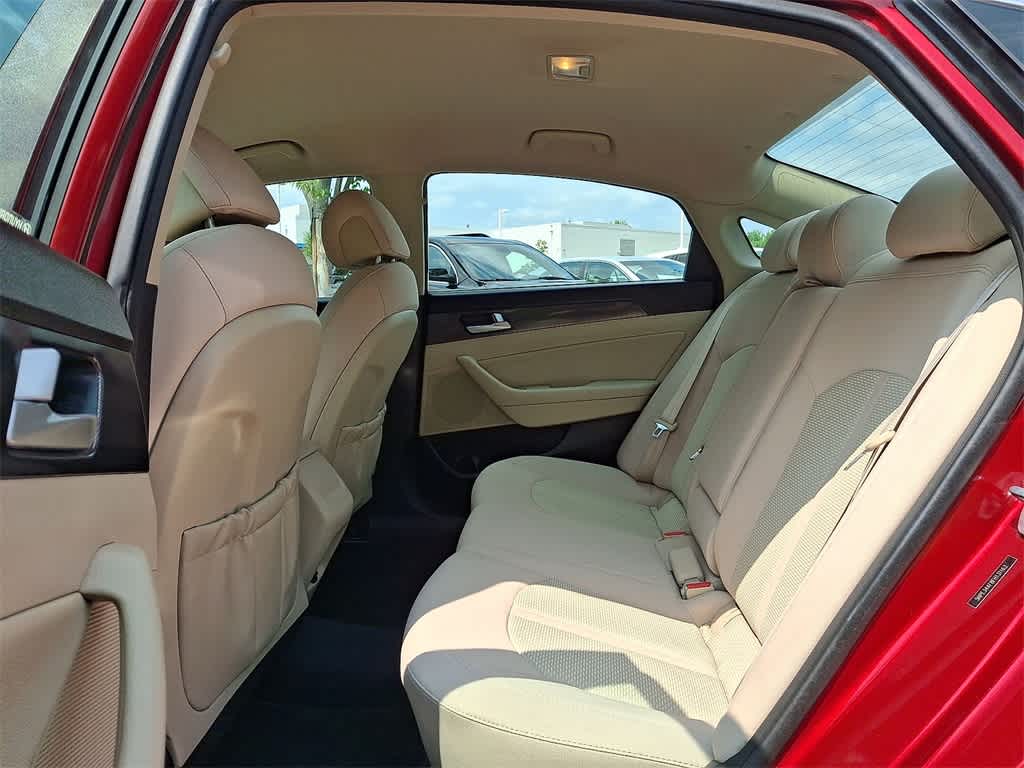 Thumbnail: 2015 Hyundai Sonata - 20