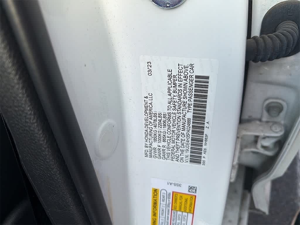 Thumbnail: 2023 Acura Integra - 9