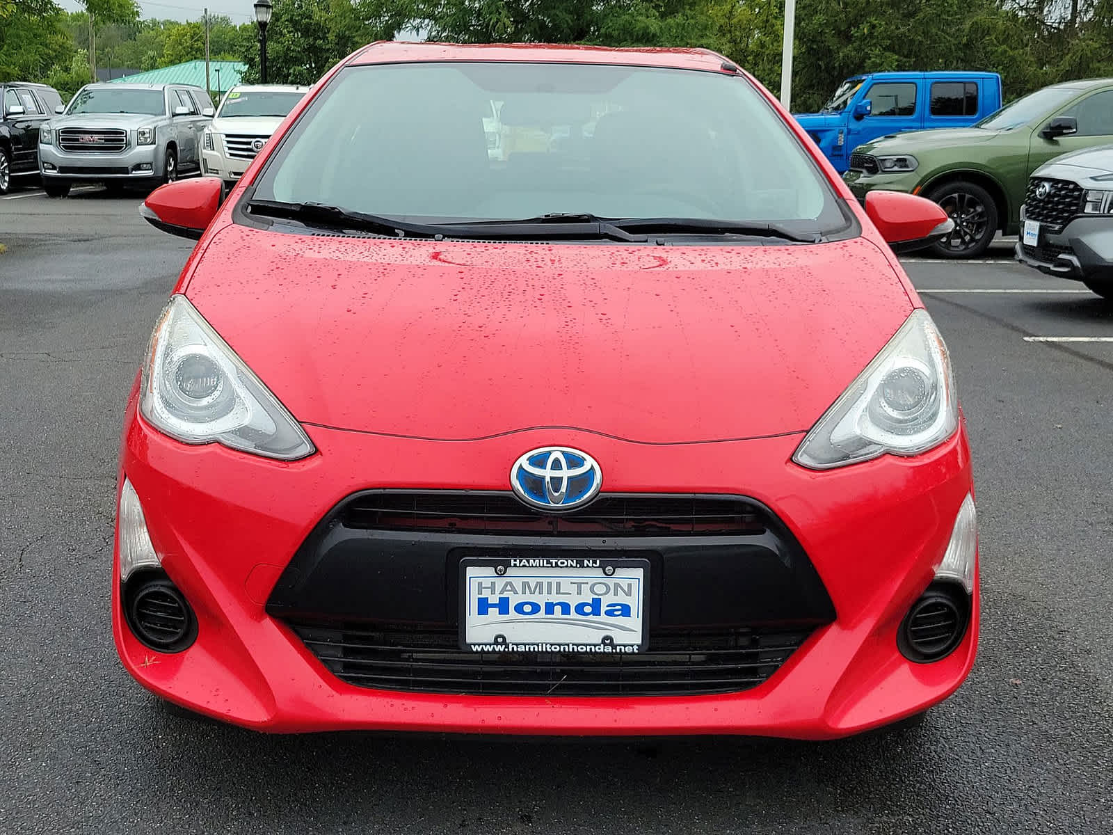 2015 Toyota Prius c Two 27