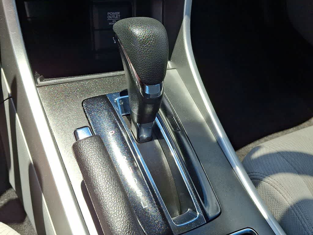Thumbnail: 2015 Honda Accord - 12