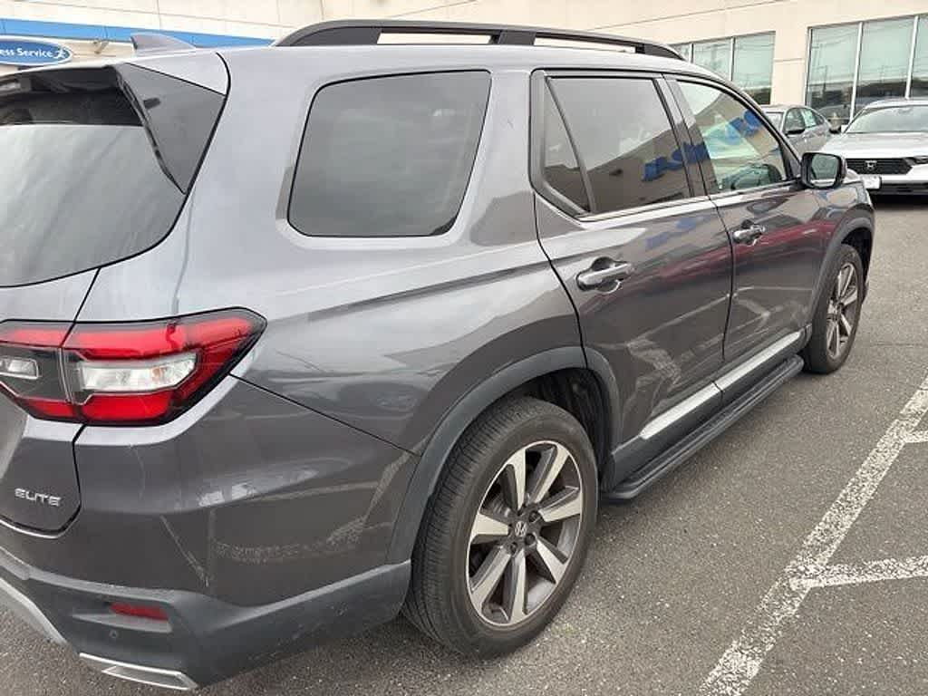 Thumbnail: 2023 Honda Pilot - 22