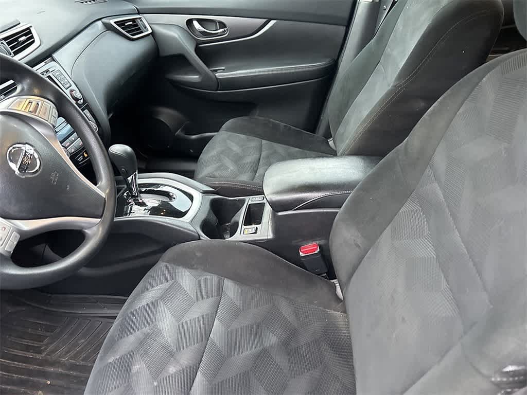 Thumbnail: 2016 Nissan Rogue - 8