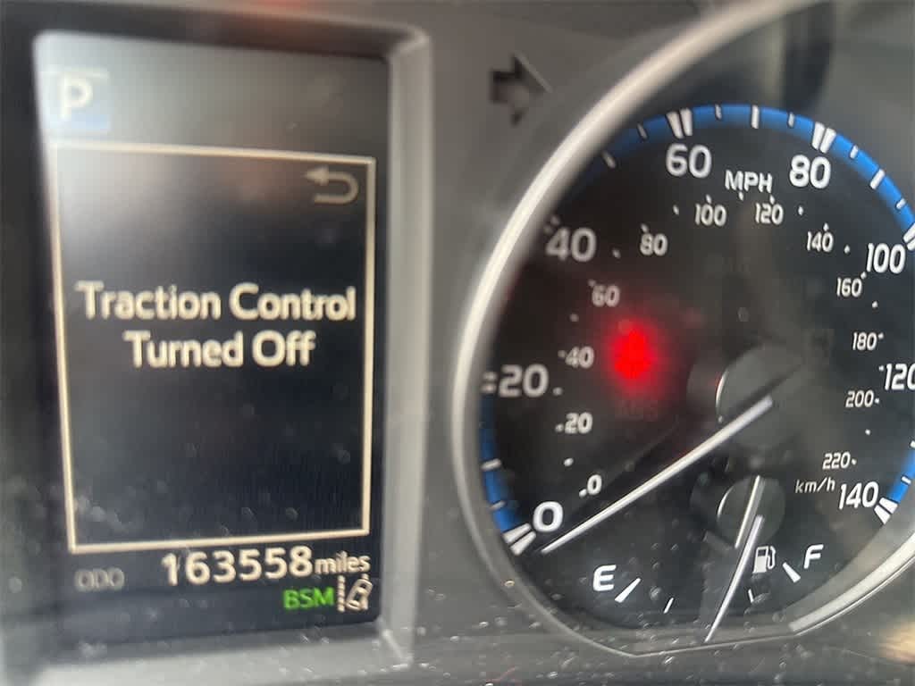 Thumbnail: 2017 Toyota RAV4 - 12