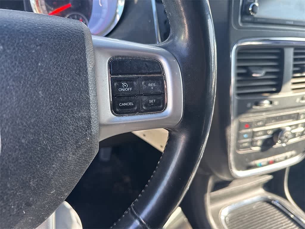 Thumbnail: 2019 Dodge Grand Caravan - 10