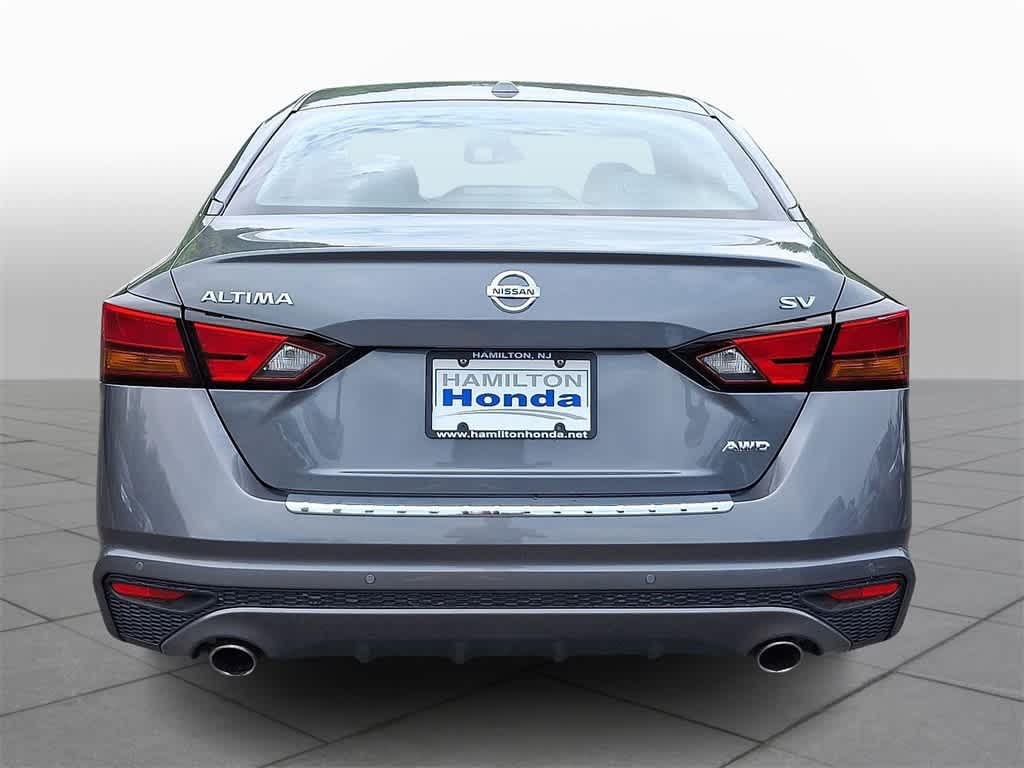 Thumbnail: 2020 Nissan Altima - 21