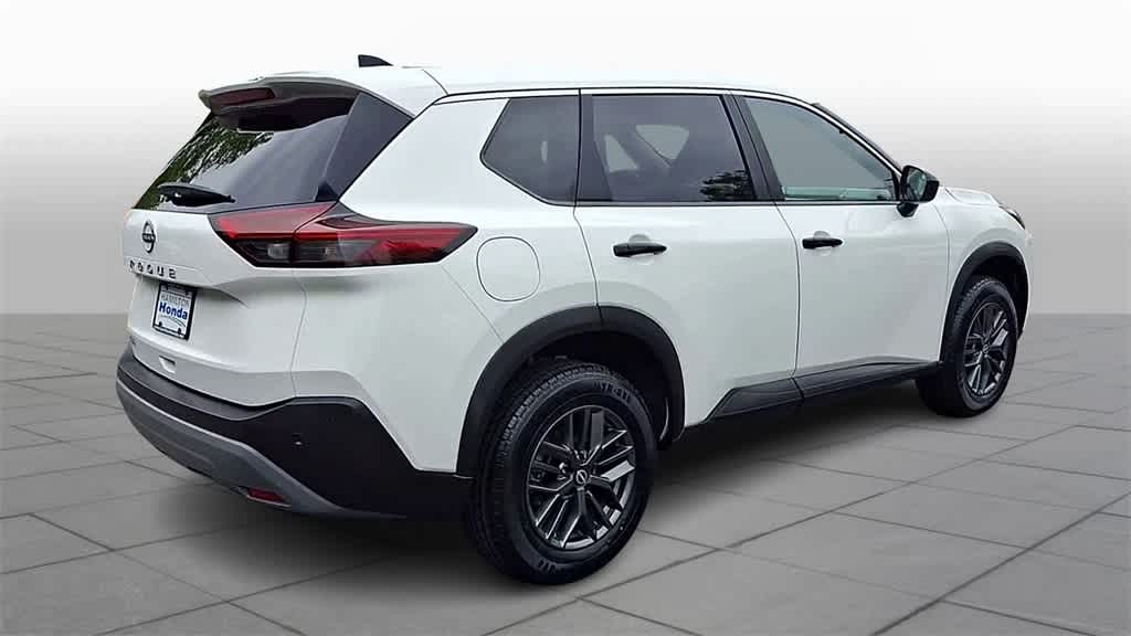 Thumbnail: 2022 Nissan Rogue - 8