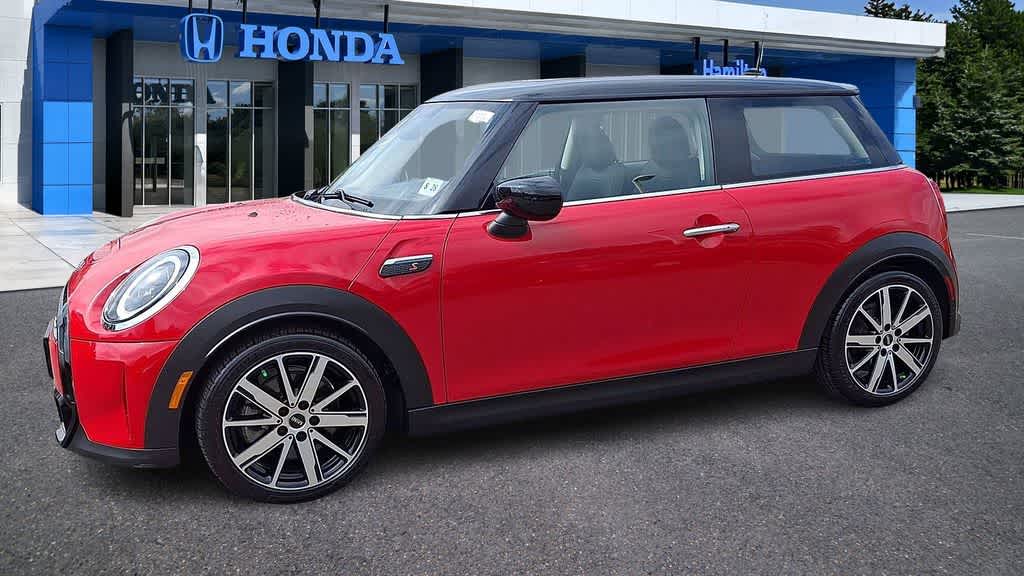 Thumbnail: 2023 MINI Cooper Hardtop - 4