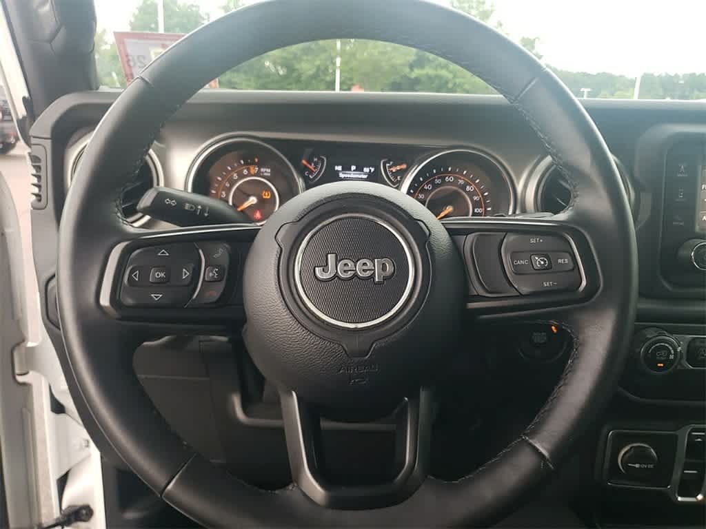 Thumbnail: 2018 Jeep Wrangler - 13