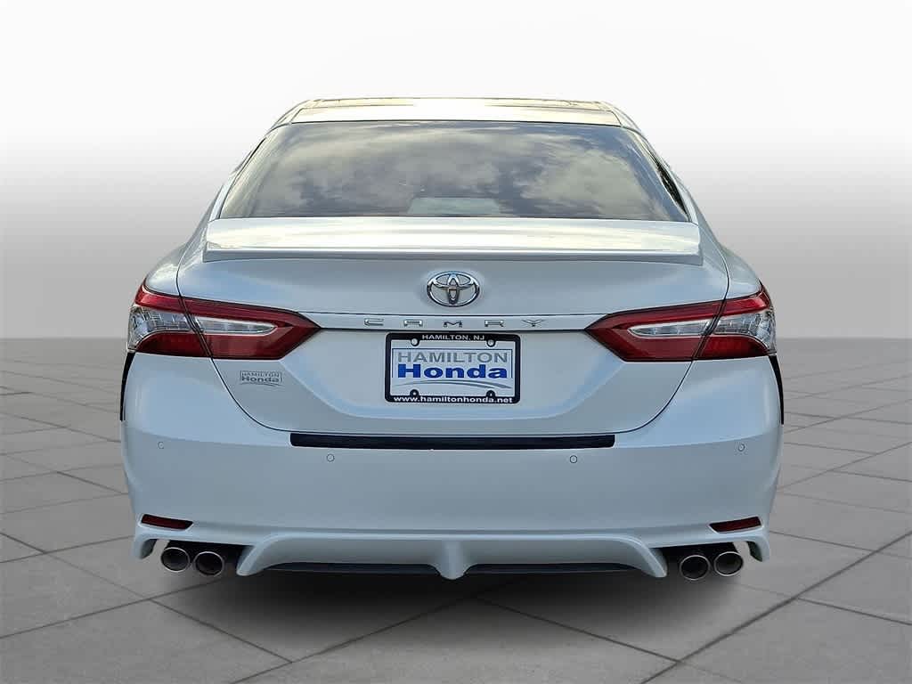 Thumbnail: 2018 Toyota Camry - 15