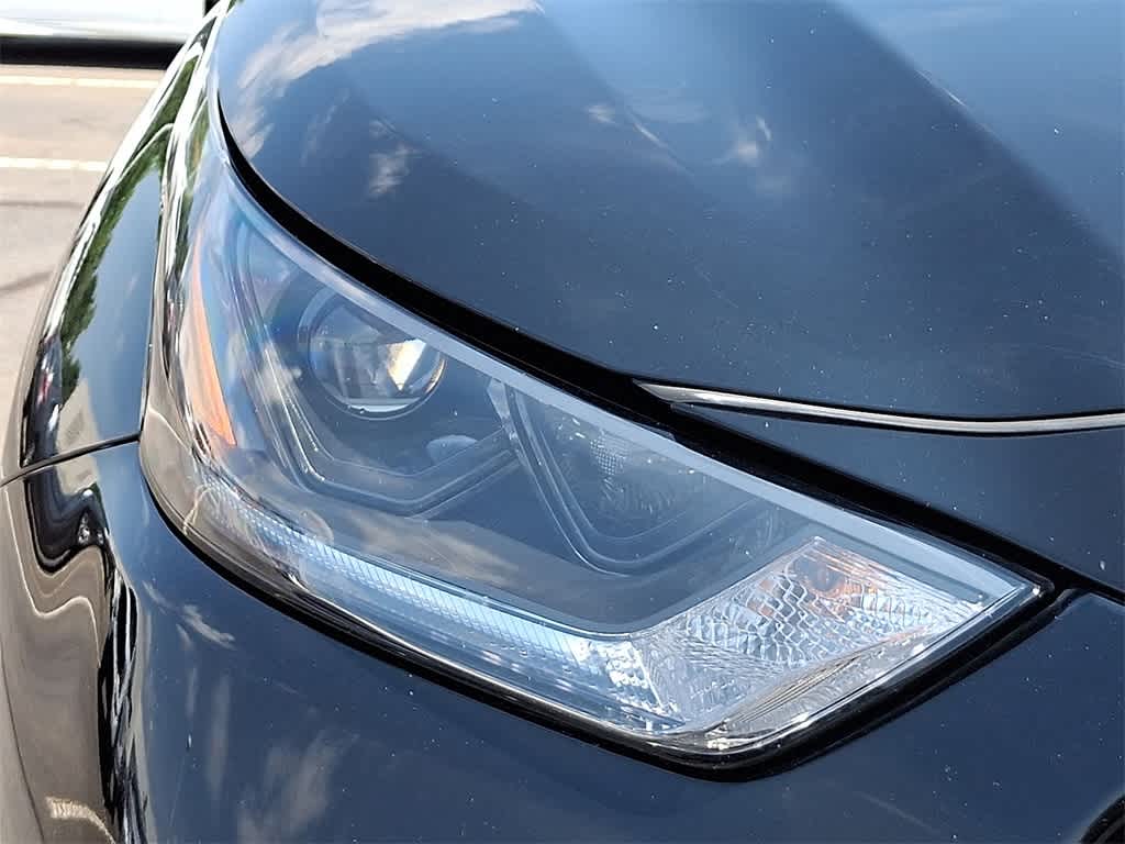 Thumbnail: 2021 Toyota Highlander - 27