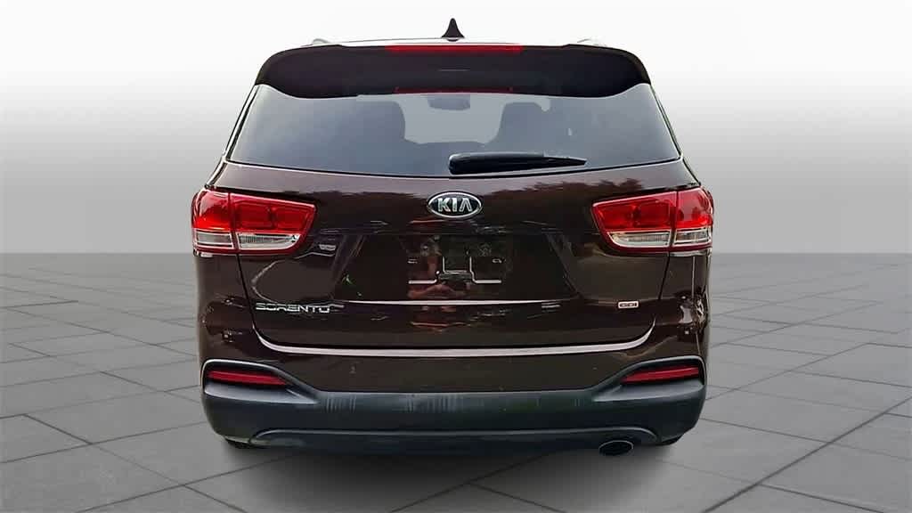 Thumbnail: 2016 Kia Sorento - 7