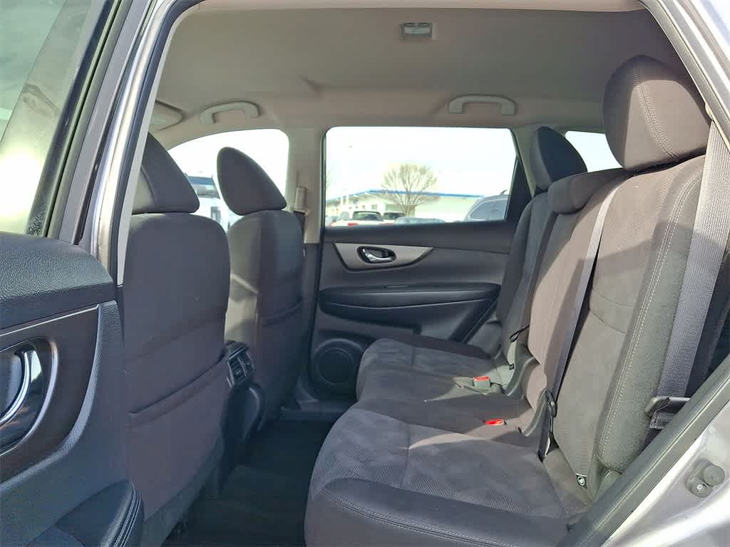 Thumbnail: 2016 Nissan Rogue - 20