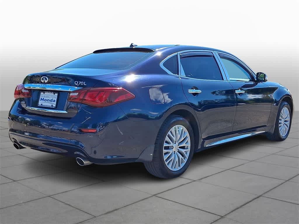 Thumbnail: 2015 INFINITI Q70 - 24