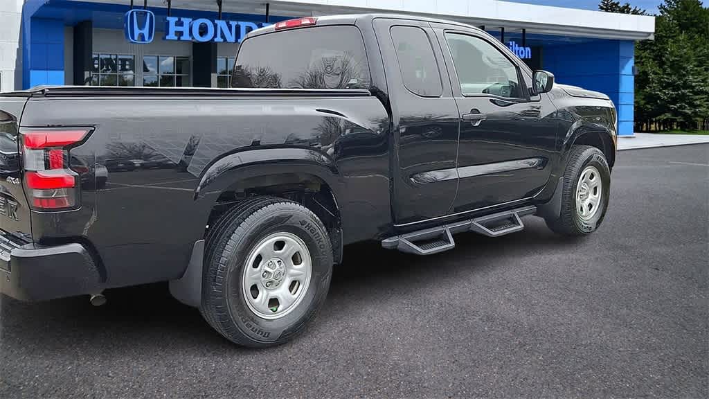 Thumbnail: 2022 Nissan Frontier - 8