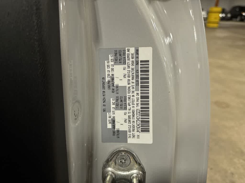 Thumbnail: 2017 Mazda MX-5 Miata - 14